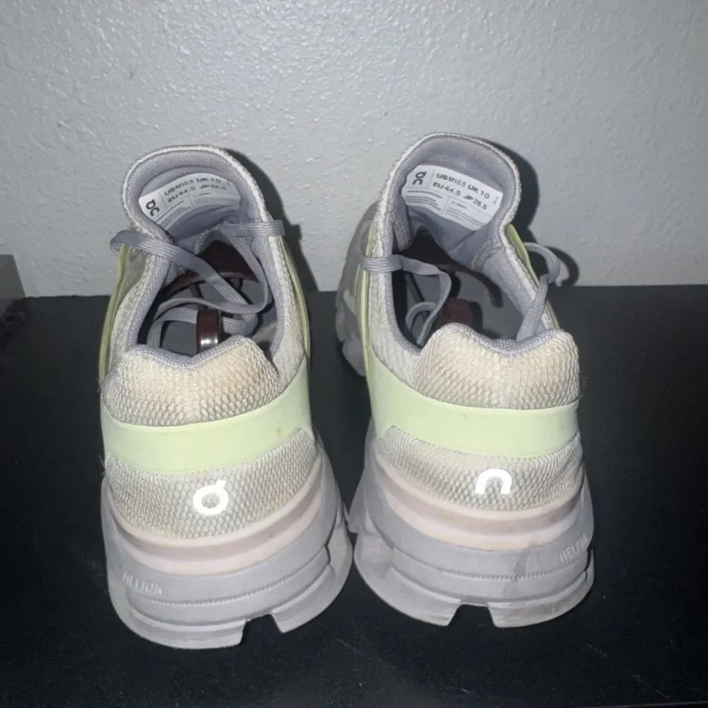 On Cloud Cloudswift Women Size 10.5 Ice Oasis Green Running Lace Up Sneakers
